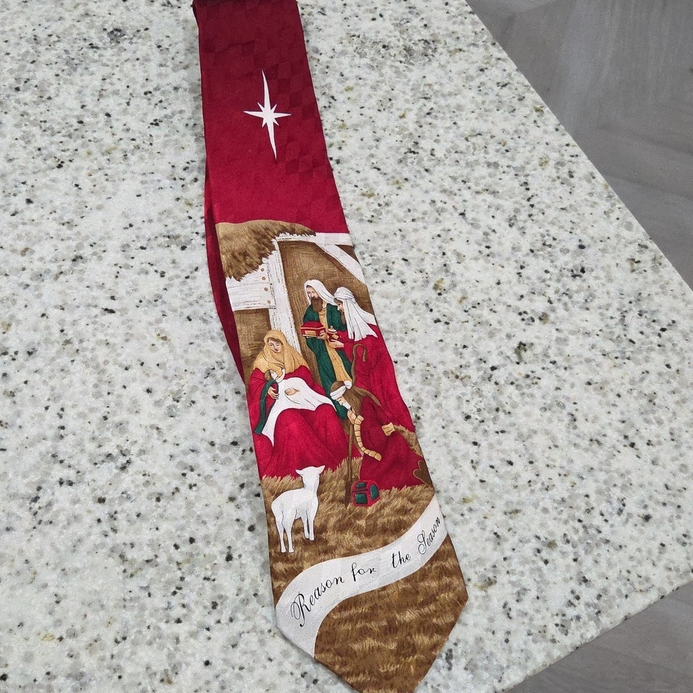 Hallmark Holiday Traditions 100% Reason For The Season Santa Tie 4x58